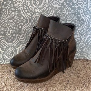 Pierre Dumas Fringe Wedge Booties